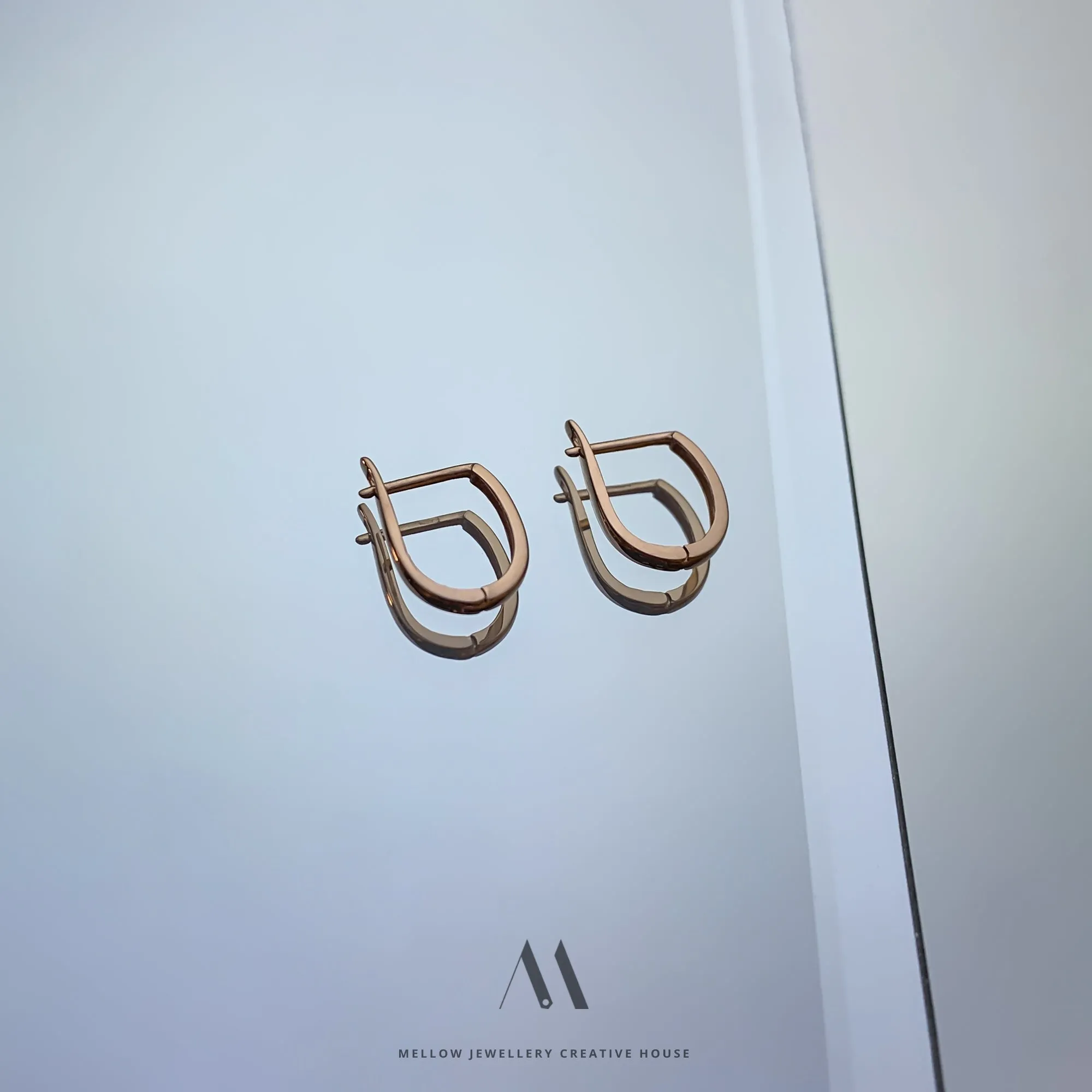 14k Solid gold earrings E3/Au08