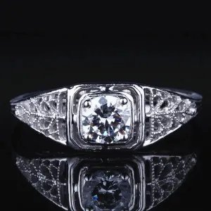 14k White Gold Vintage / Unique Moissanite Ring 0.4ct