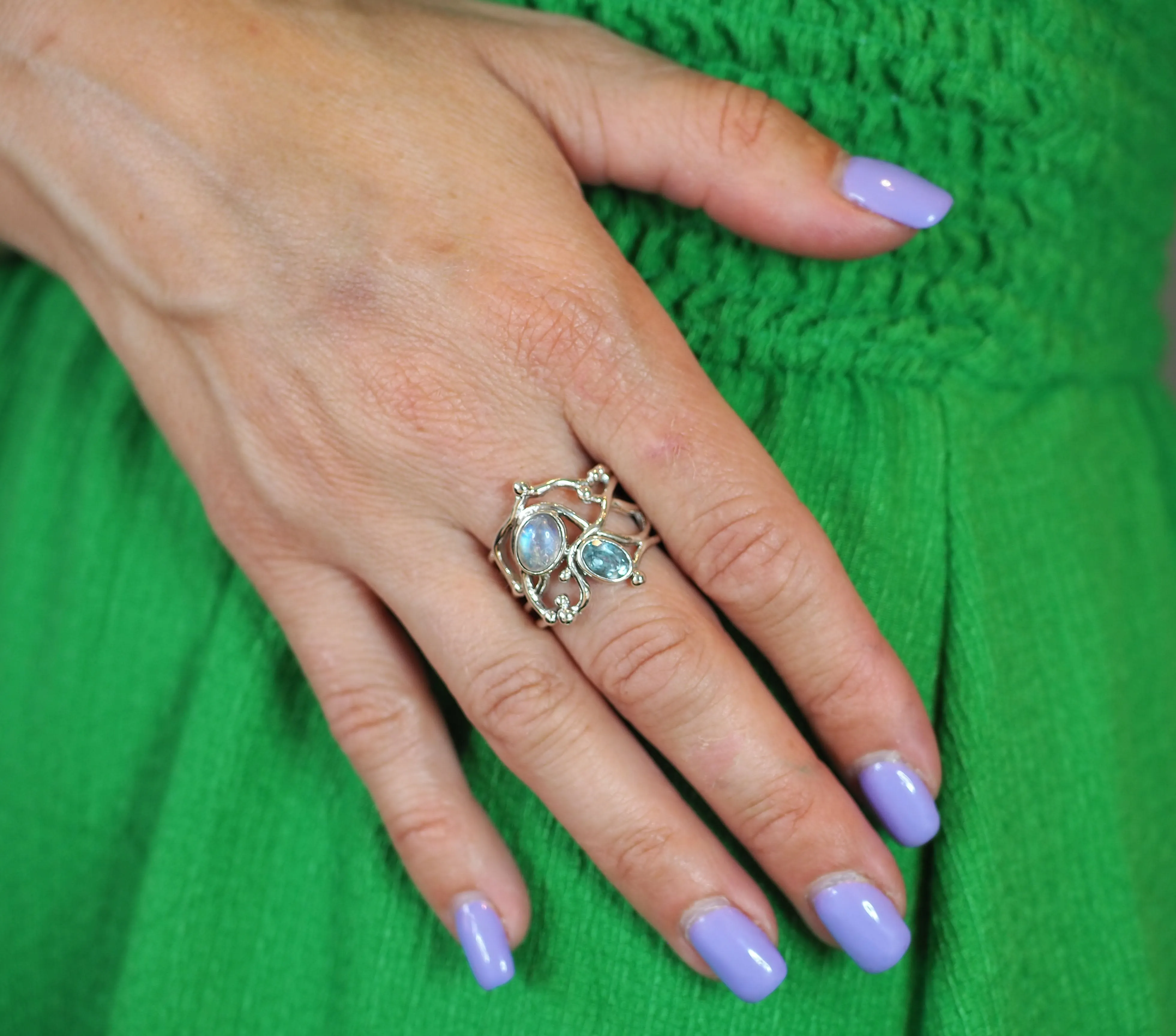 Adjustable Seaweed Ring in various gemstones