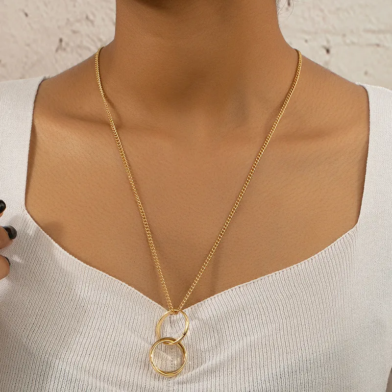 Chic Vienna Verve Necklace Set with Unique Interlocking Pendants