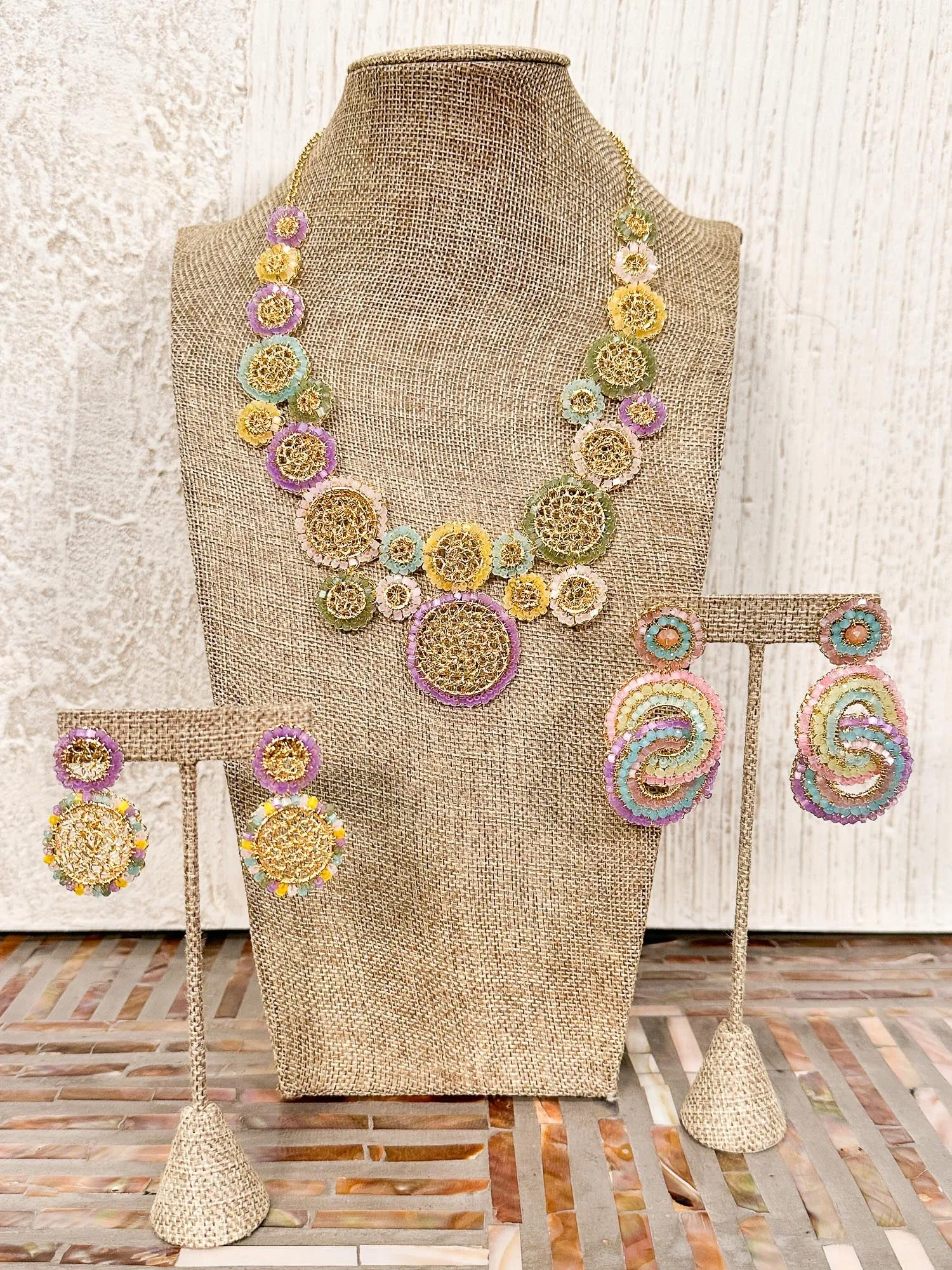 Circles Necklace, Baby Mix