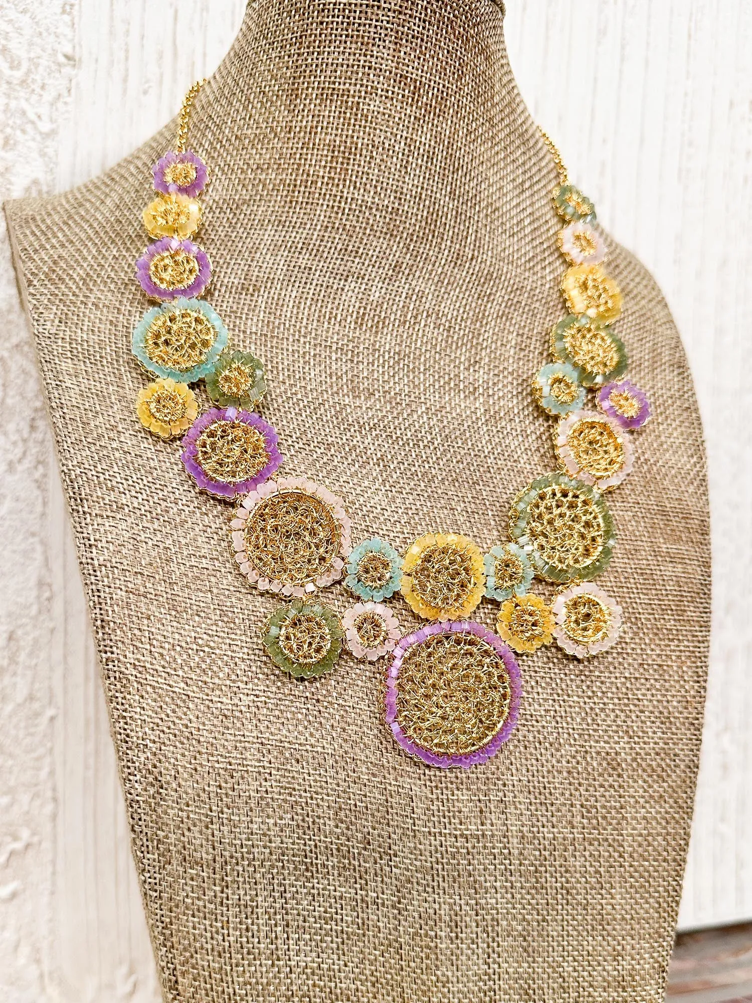 Circles Necklace, Baby Mix