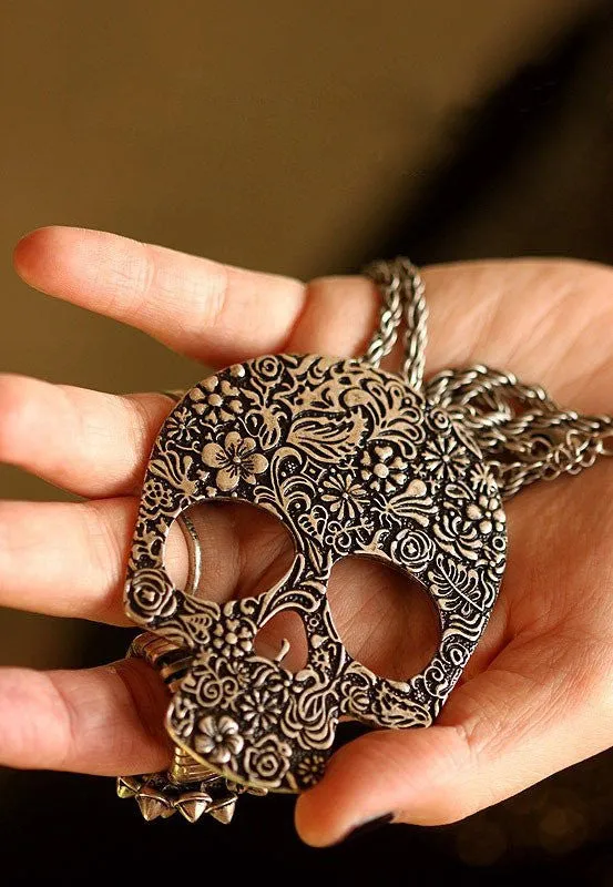 Fashion Gothic Lovely Skull necklaces & pendants Jewelry