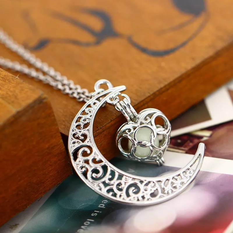 Glowing Pendant Necklaces Silver Plated Chain