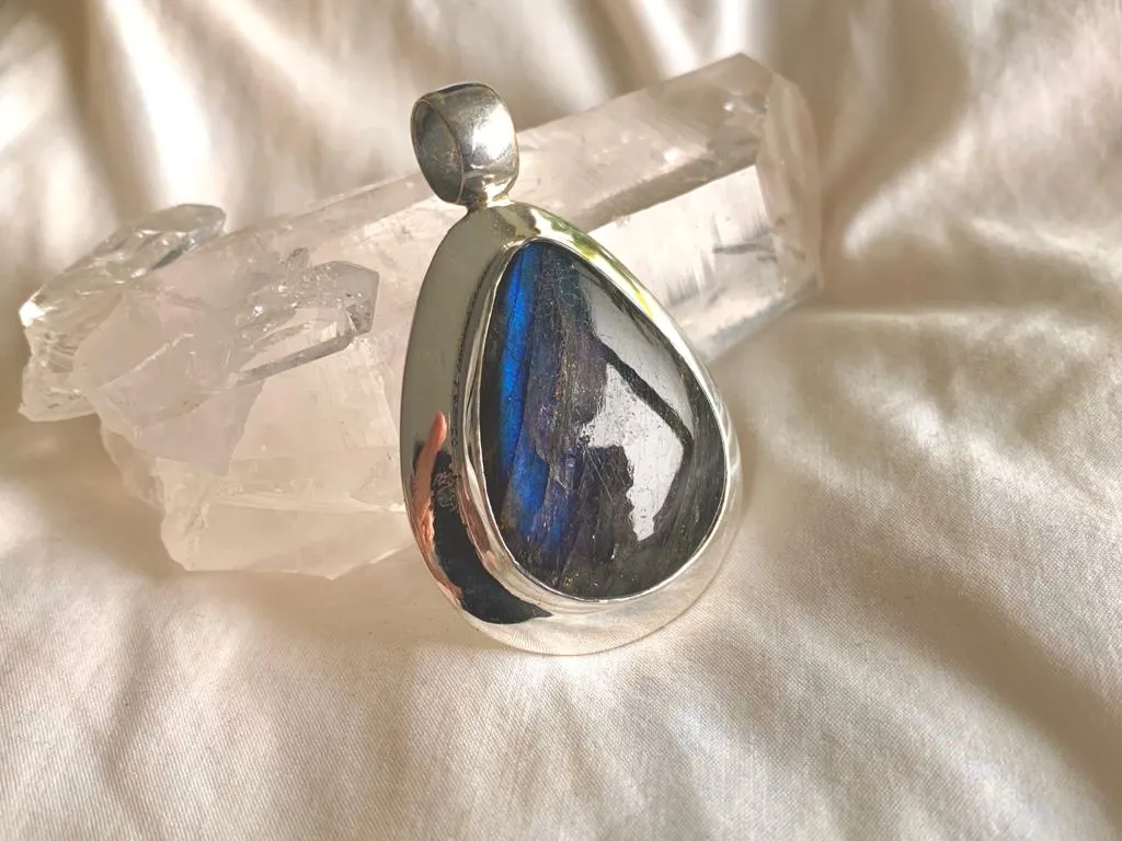 Labradorite Anthea Pendant - Large Teardrop