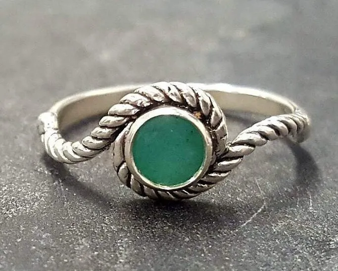 Natural Emerald Ring - Green Rope Ring - Vintage Round Ring