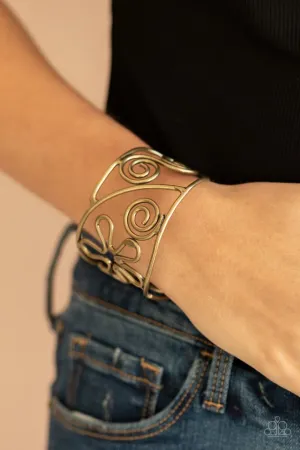 Paparazzi Bracelet ~ Groovy Sensations - Brass