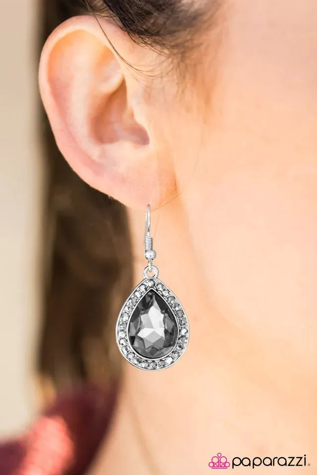 Paparazzi Earring ~ Are You Sure Thats REGAL? - Silver