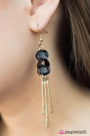 Paparazzi Earring ~ So OAR-dorable - Gold