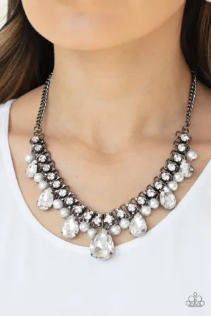 Paparazzi Necklace ~ Knockout Queen - Black