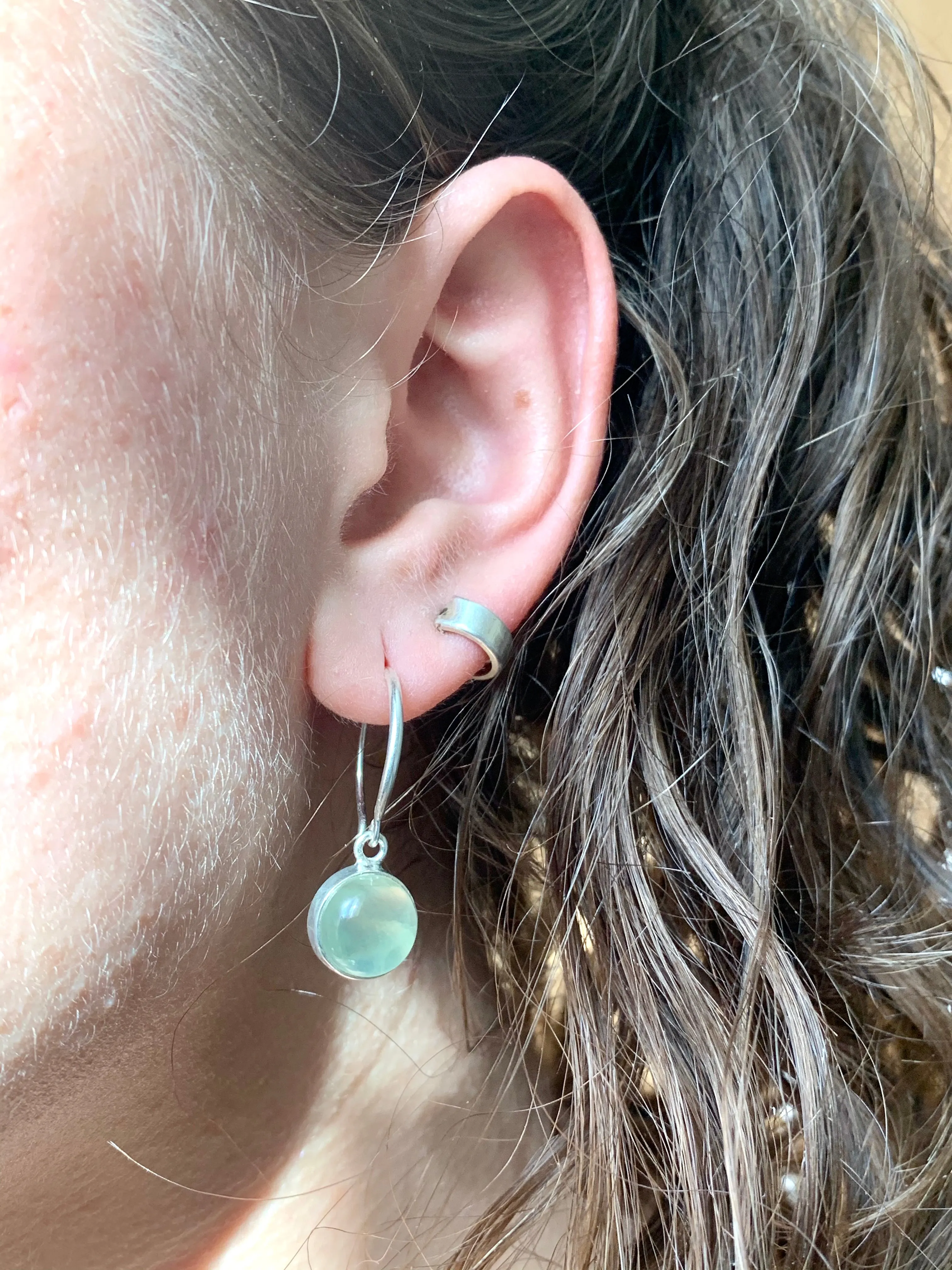 Prehnite Signe Earrings - Round