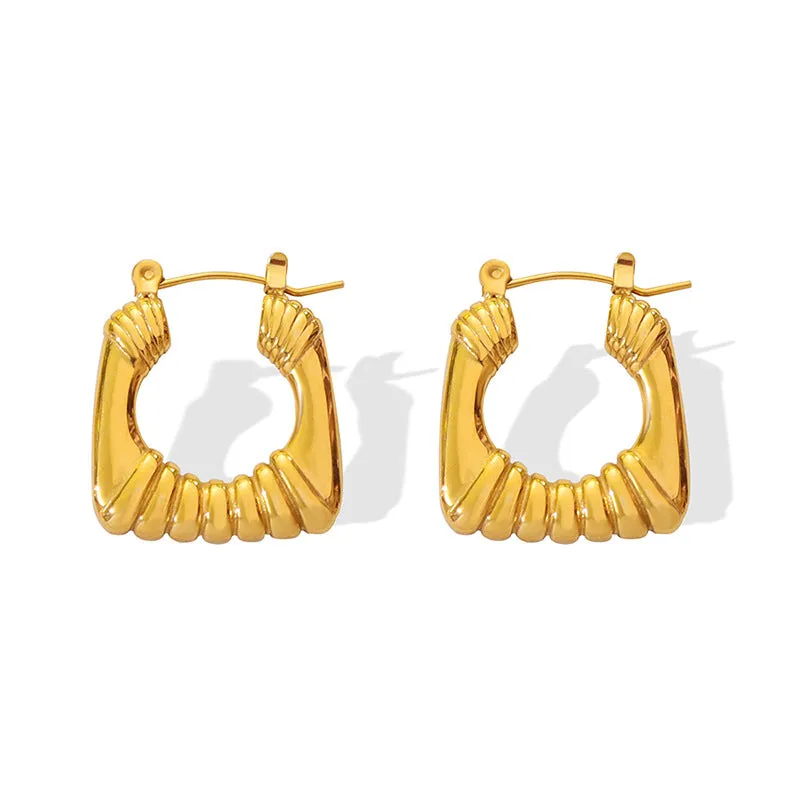 Vintage Chic U-Shaped Earrings with Gold-Plated Buckle