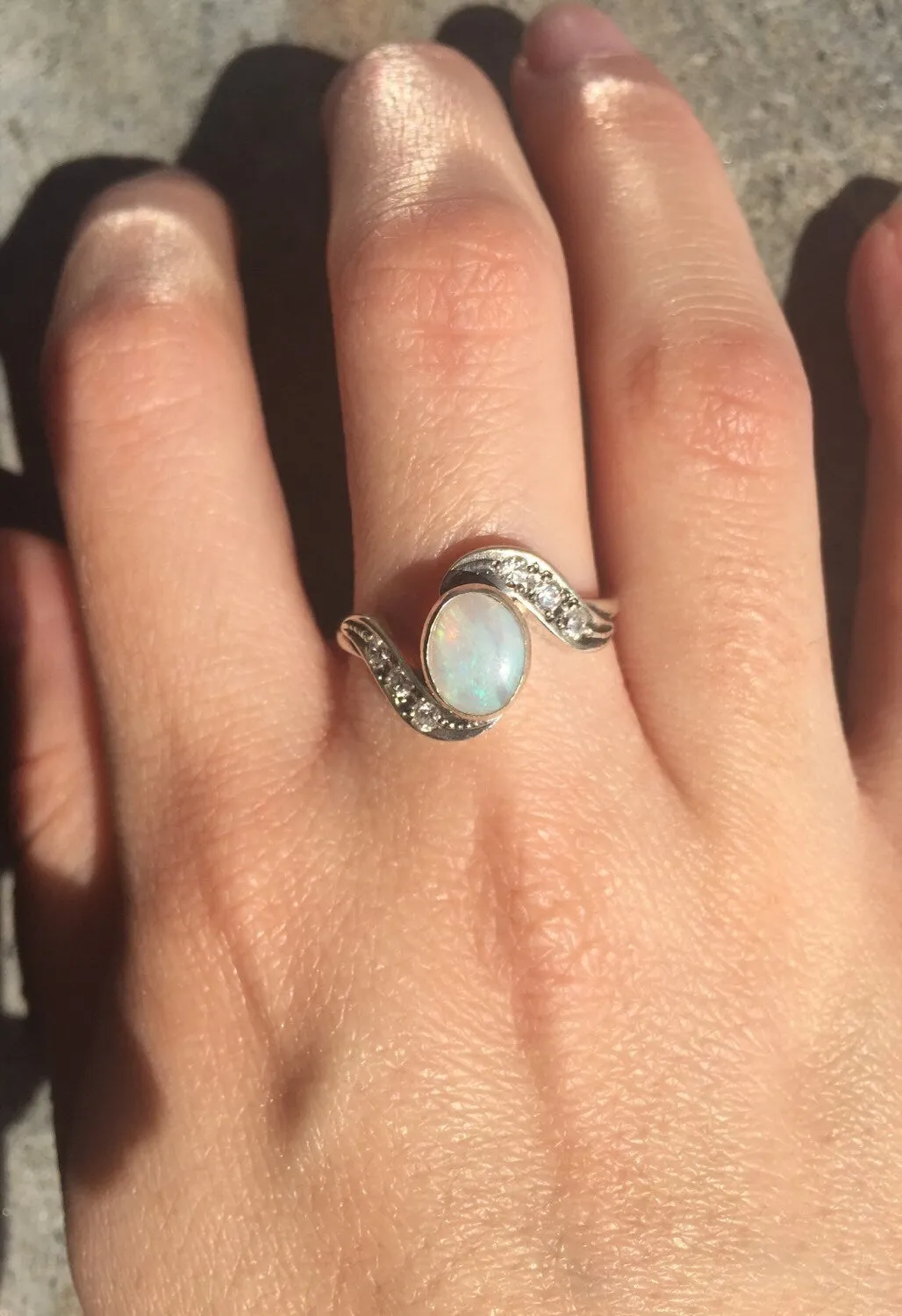 Vintage Opal Ring - Opal Bezel Ring - Artistic Opal Ring